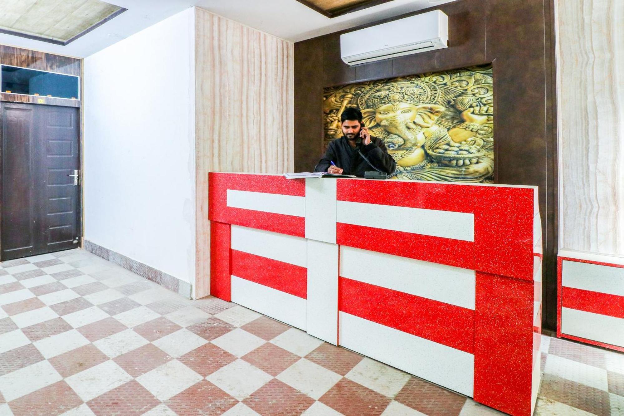 Hotel O Rodstar Chinhat Εξωτερικό φωτογραφία