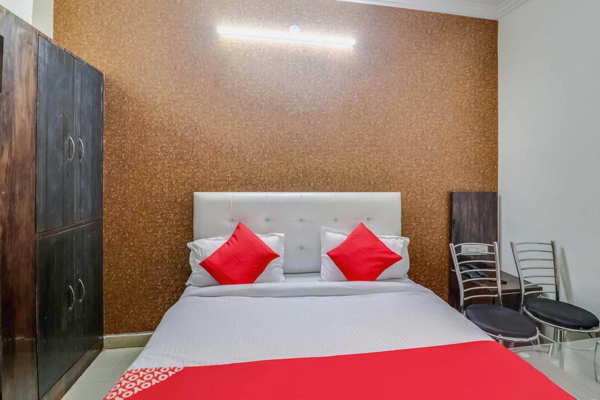 Hotel O Rodstar Chinhat Εξωτερικό φωτογραφία