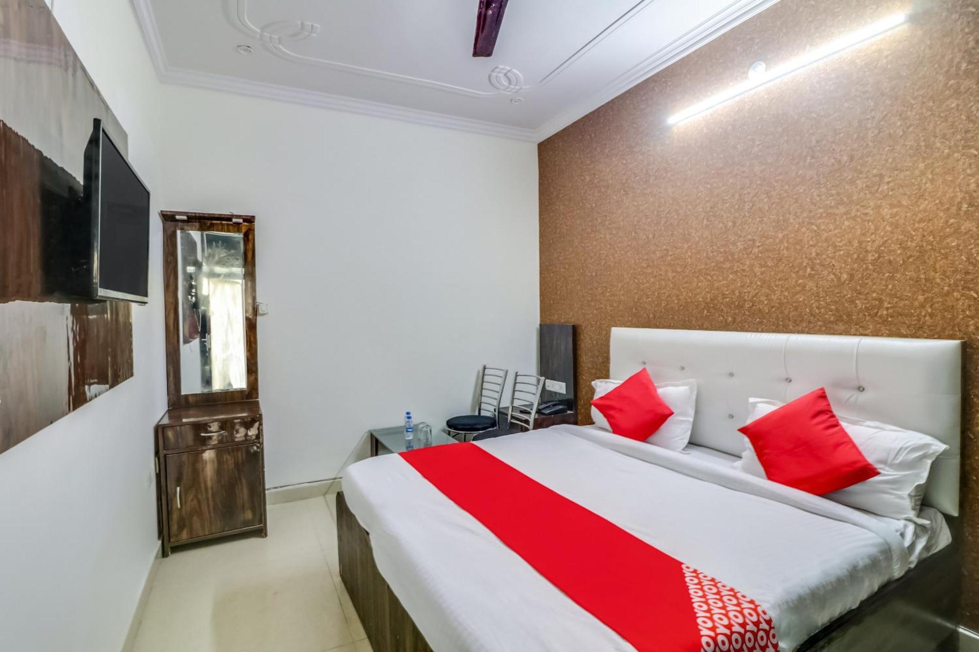 Hotel O Rodstar Chinhat Εξωτερικό φωτογραφία